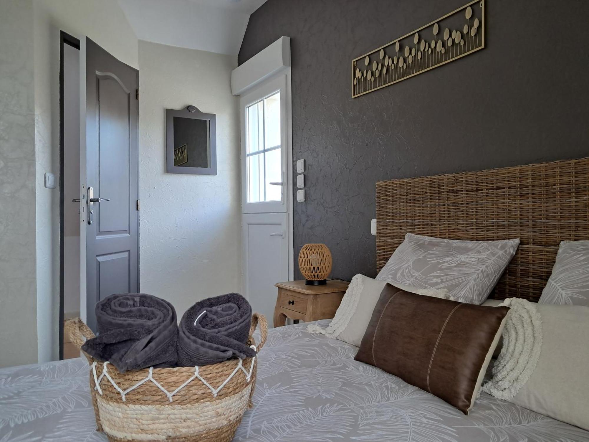 La Maison Des Poulains Sauzon Экстерьер фото